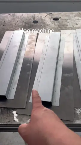 Hogi Latest technology Handheld Pulse laser welding machine for metal cabinet  door Reinforcement spot welding ! #pulselaserwelding #spotweldingmachine #spotwelding #reinforcement #handheldlaserweldingmachine 