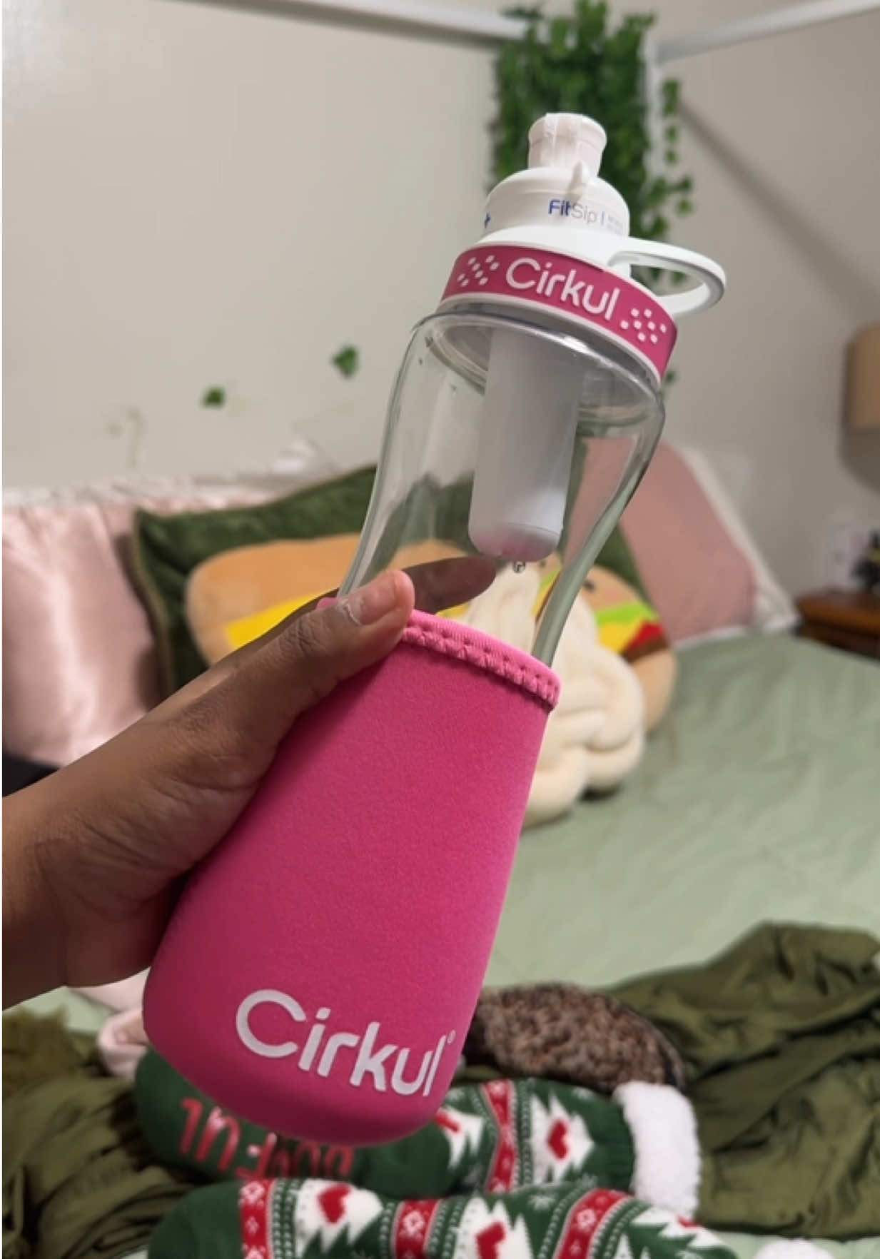 Time to change my sip!!  Let’s try out tropical lemonade 🧡❤️ @Cirkul #waterbottle #cirkulinfluencer #cirkul #foryou #summeressentials 