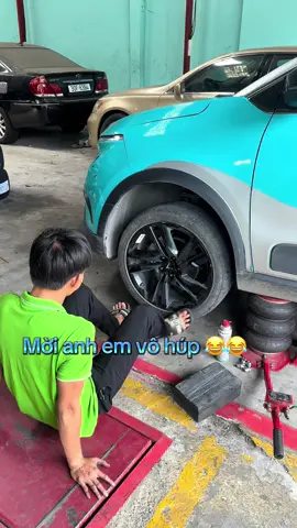 Vá cái lốp 5 chục đạp lốp mất nữa tiếng 🫠 #xanhsm #Thanhcarmall #xh