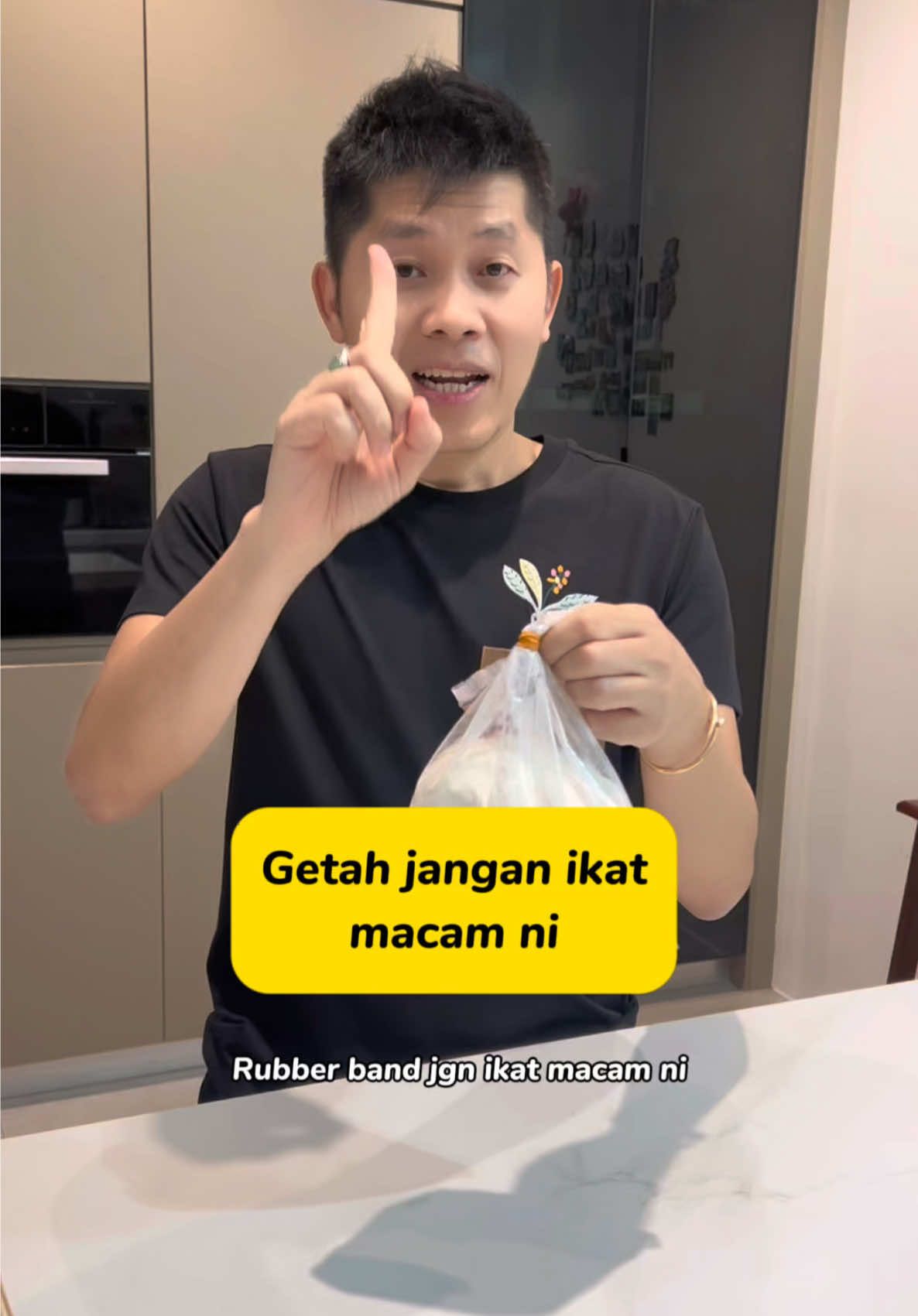 Share kpd ibu2, Getah jgn lagi ikat Macam ni🤕 #silakomen #tiktokguru #viral #jombelajar #shopsafe @tiktokshop_my 🇲🇾 