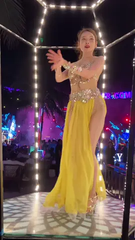 Khi tình ta hai ngả