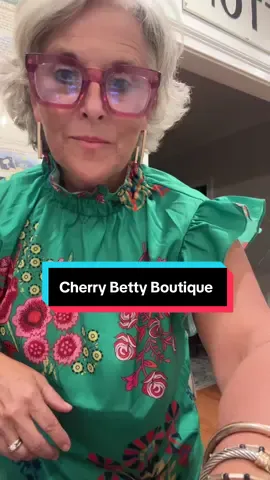 @Cherrybetty LABOR day Sale! Bright top that has a floral design front and back. Makes a statement! #boutique #boutiqueclothing #over50fashion #boutiquestyle #TikTokShopLaborDaySale