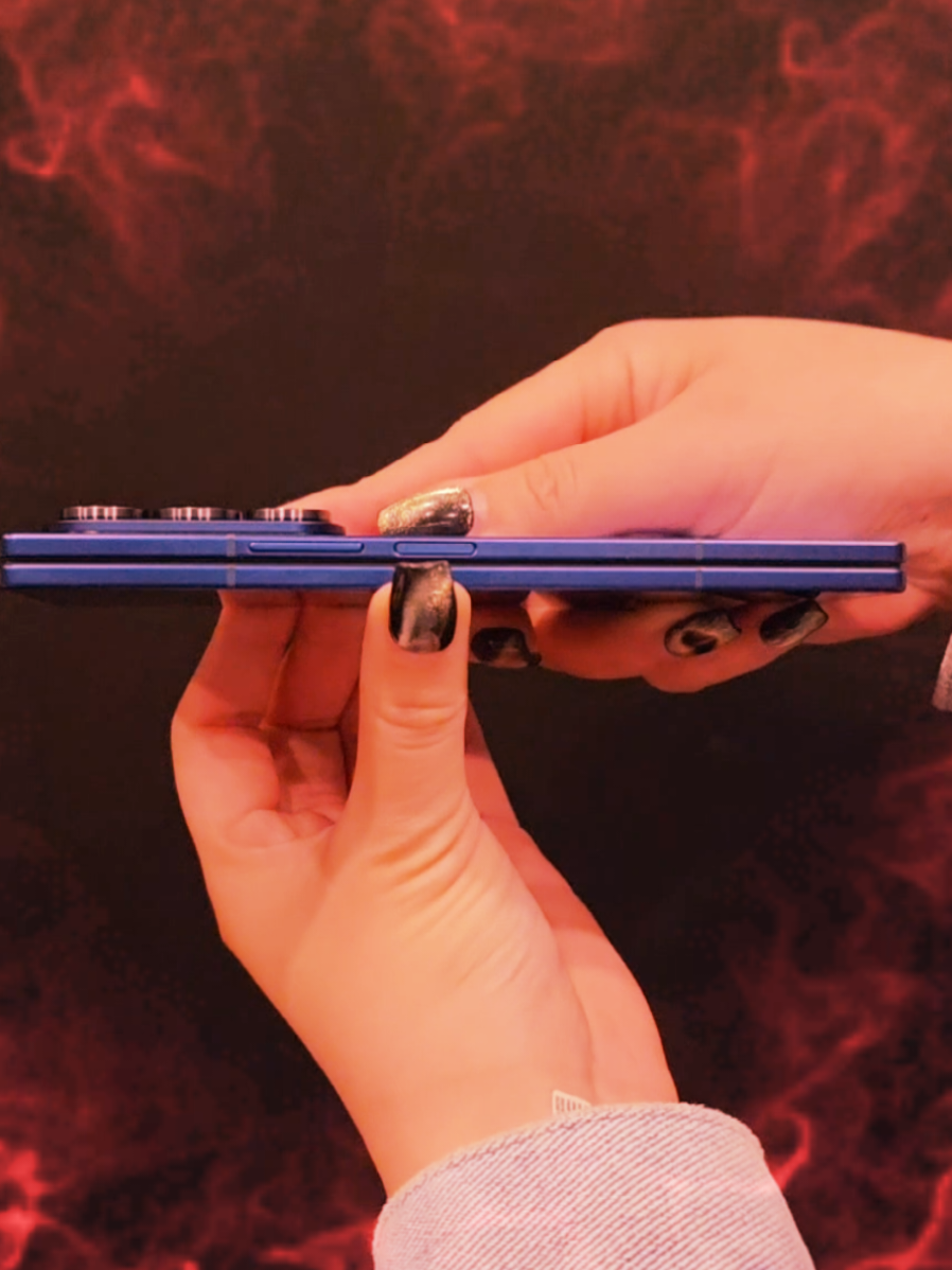 Does this make you want the Galaxy Z Fold7 now 😏 #GalaxyZFold7 #Samsung #GalaxyAI #Trending #CapCut 