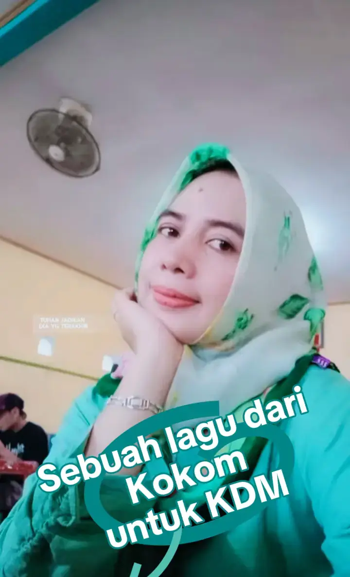 Sebuah lagu dari Kokom Komariyah  untuk KDM 😅🤭 #KDM #kokomkomariyah