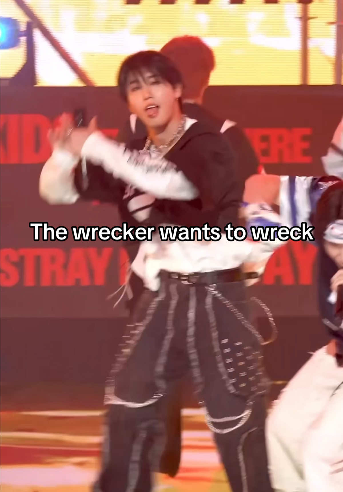 The wrecker is gonna be wreckin’ sometimes 😮‍💨 #han #straykids #changbin #kpop #xyzbca 