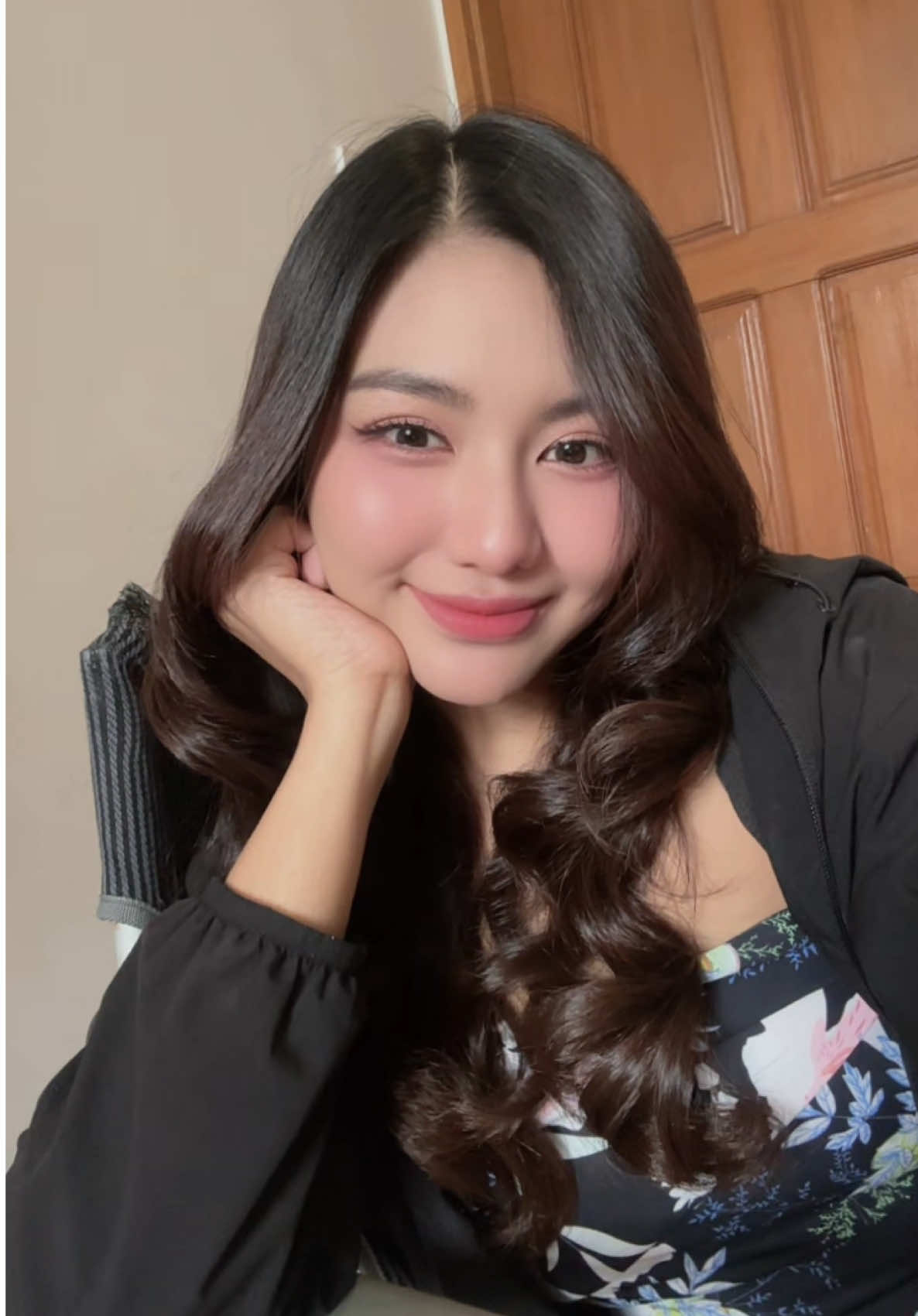 🌎🖤 #maymyintmo #မေမြင့်မိုရ် 