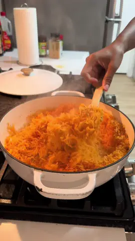 It was 96° outside today 😅🥵#caldoderes #mexicanrice #dinnertime #cookwithme #fyp 
