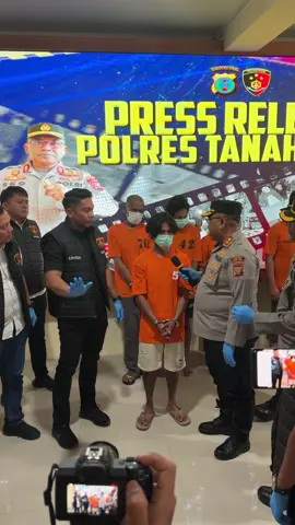 PENGAKUAN TERSANGKA PEMBUNUHAN PAJAK BUAH BERASTAGI