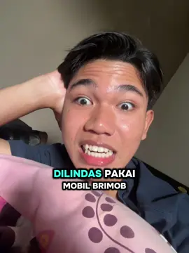 bahkan dari vid yang beredar aku liat setelah dia nabrak, mobil nya masih maksain untuk maju jirr, kenapa ga berhenti dulu ya🥹💔 #demokrasiindonesia #indonesia🇮🇩 #fyp 