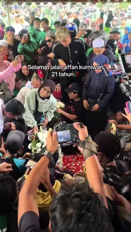 Alfatihah 🥀💔😭 . . . #demo #affankurniawan #driverojol #demodpr #ojekonline 