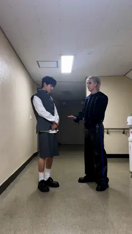 방찬의 #CEREMONY Challenge w/ KickFlip 계훈!🛹 #StrayKids #스트레이키즈 #KARMA #NewMusic 