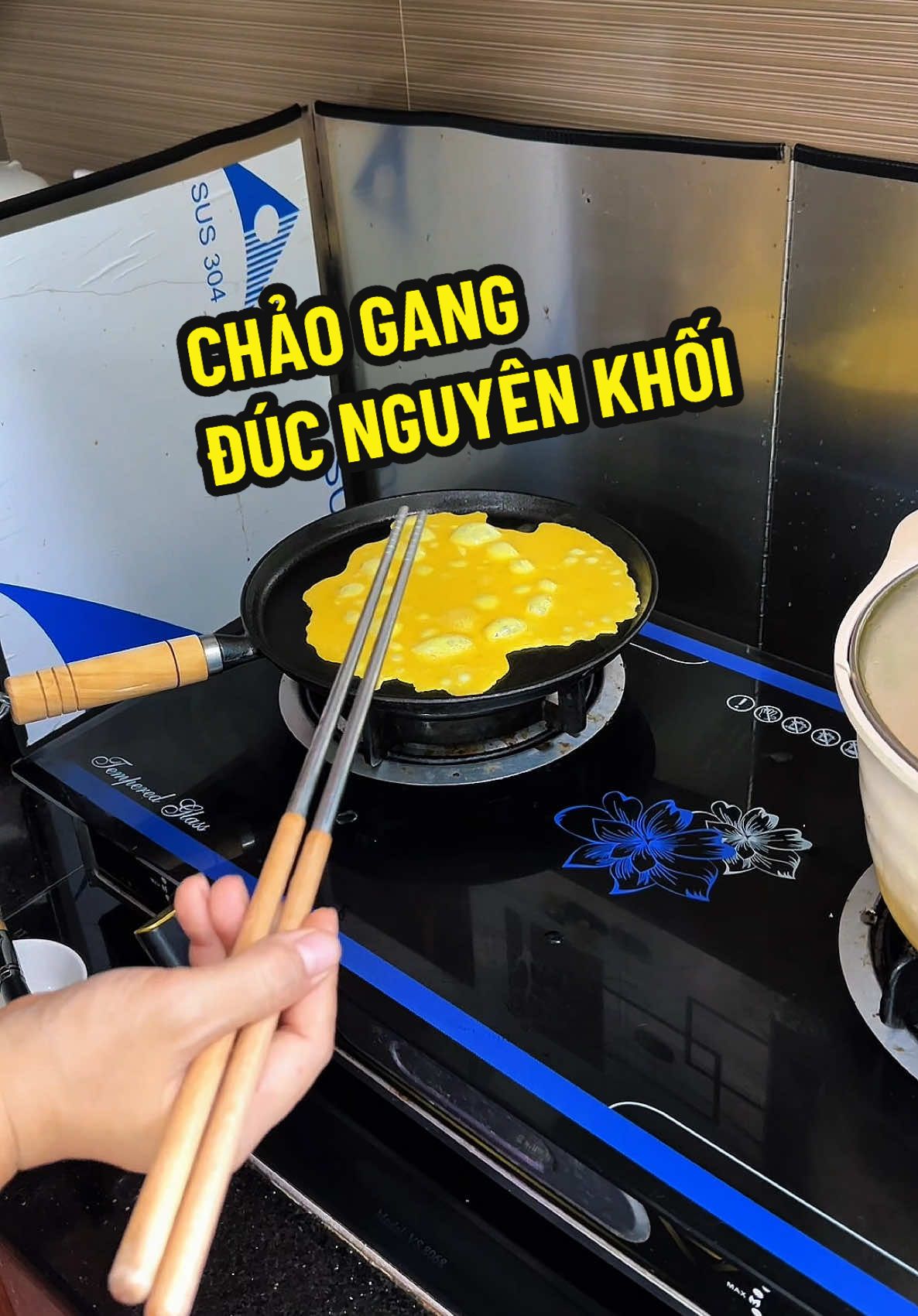 Chảo gang đúc nguyên khối chống dính làm bánh xèo rán trứng đồ nướng cực kỳ tiện lợi#dungmamareview #chaogangchongdinh #chaogangducnguyenkhoi #chaogangđổbanhxeo #giadungtienich 