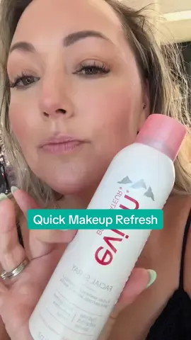 When your makeup makes your skin feel dry and crusty, I like to spritz @Evian Facial Spray all over for an instant refresh!! #evianfacialspray #makeuprefresh #tiktokshopcreatorpicks #makeuphack #dryskin 