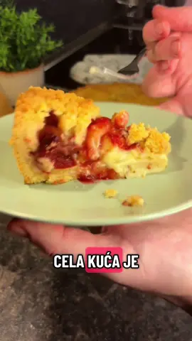 Cela kuća je zamirisala na ovu pitu sa šljivama 🥧  Delim recept sa vama, obavezno probajte i javite utiske ☺️❤️ #recept #pita #jeftino #ukusno #cokolada 