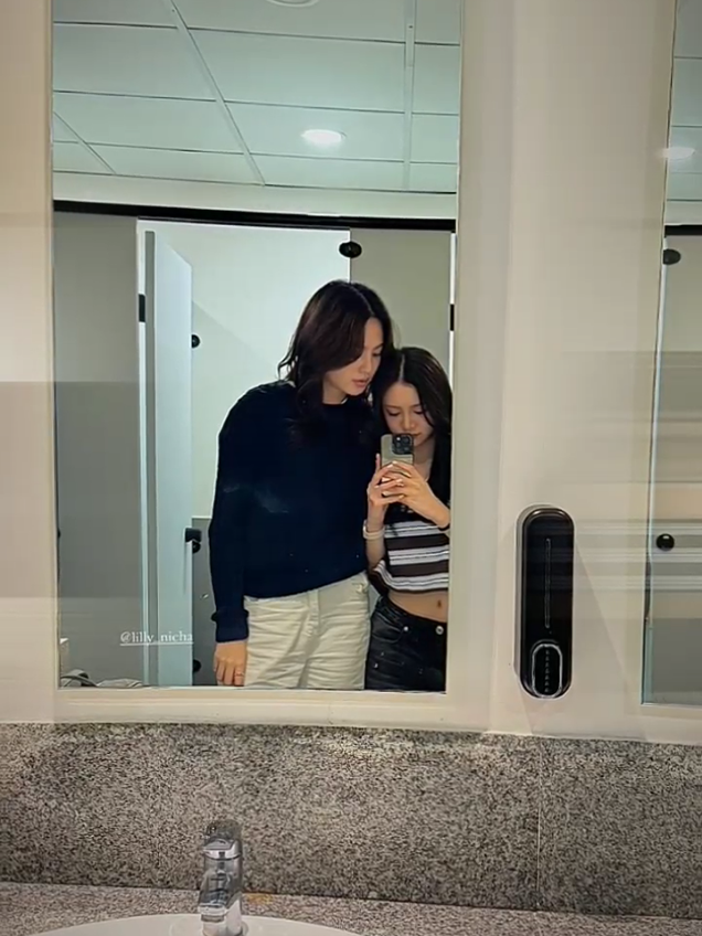siapa yg lagi senyum senyum liat mereka berdua? hayooo😆 #lilynicha #lilybelle #harmonysecretดีลลับฉบับเล่นเล่ห์ #harmonysecret #thailandgirl #thaigirl #lilynichapalathongkham #couple #fyp #foryoupage 