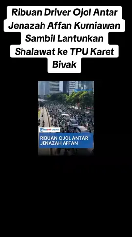 Ribuan driver ojek online dari berbagai perusahaan aplikasi mengiringi pemakaman Affan Kurniawan (21). Almarhum meninggal dunia setelah terlindas kendaraan taktis Brimob di kawasan Bendungan Hilir, Jakarta. Konvoi pengantaran jenazah menuju TPU Karet Bivak berlangsung sejak pagi. Para driver ojol memenuhi ruas jalan protokol Sudirman-Thamrin. Mereka melantunkan shalawat dan meneriakkan persatuan sepanjang perjalanan. Iring-iringan mobil jenazah melewati sejumlah ruas jalan utama, termasuk Jalan Satrio Kuningan, sebelum tiba di TPU Karet Bivak. Sejumlah pengguna jalan memberikan ruang untuk konvoi tersebut. Pemerintah Provinsi Jakarta memastikan biaya pemakaman ditanggung.  #fyppppppppppppppppppppppp 