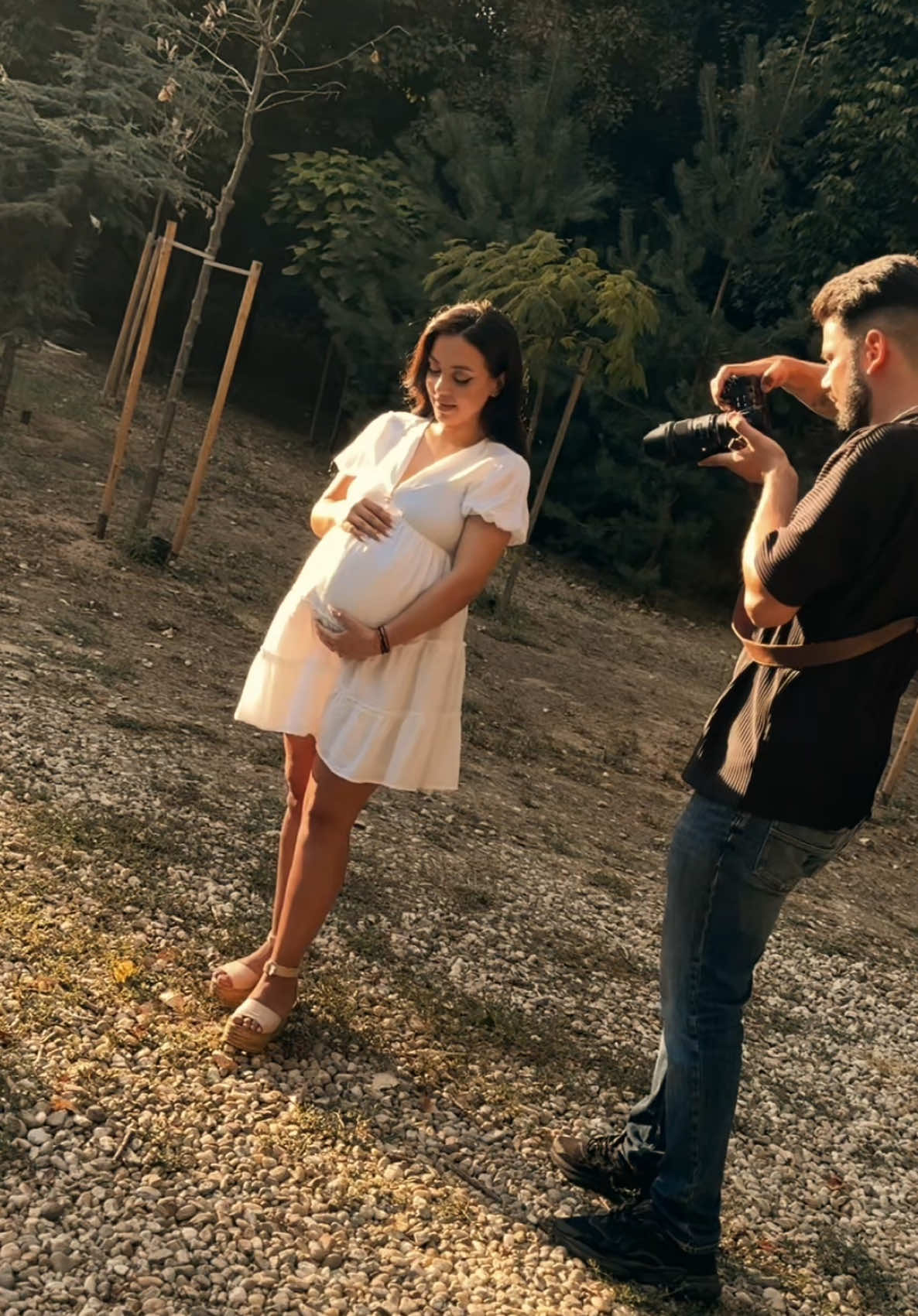 Ieri a fost despre recunoștință deplină.🤍 Mulțumesc din suflet @Saseanu Marian 📸 pentru răbdare, talent și pentru că ai reușit să surprinzi magia acestor momente atât de prețioase. 🙏 #recunostinta #momenteunice #amintiridepret #beautifulmoments #gratefulheart     