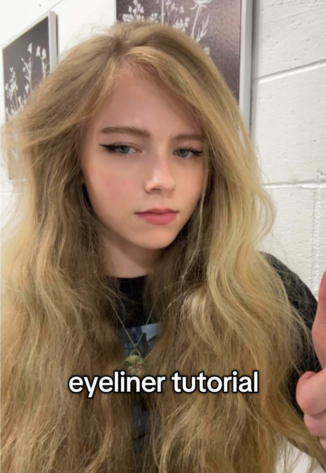 makeup tutorial!! definitely not a pro but i tried ahhaha #makeuptutorial #Eyeliner 