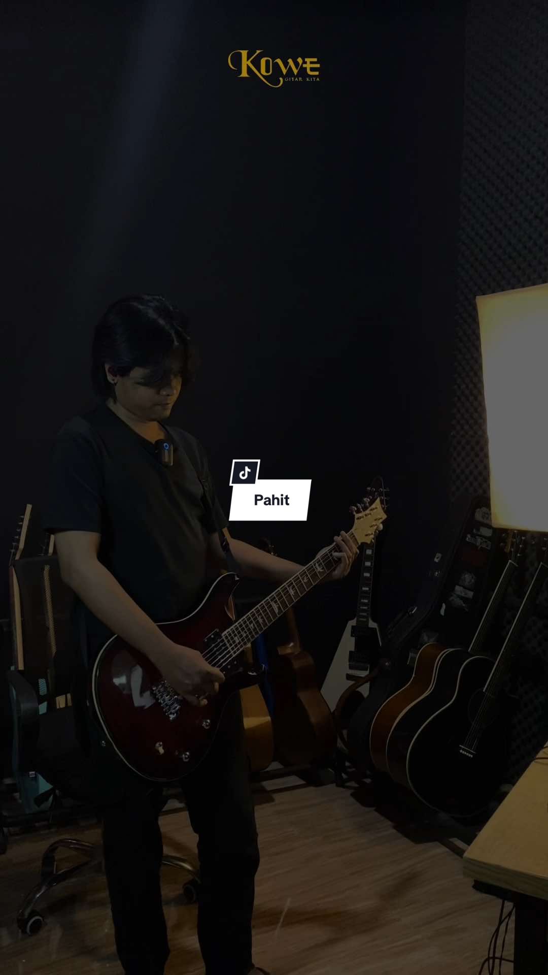 Pahitt derr #backtoschool #siapkembakikesekolah #guitar #guitartok #gitar  