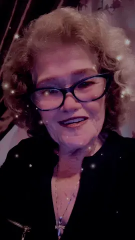 No hay mujer más inteligente, como la que sabe hacerse respetar. No hay mujer más bella, como la que tiene un gran corazón . No hay mujer más fuerte, que la que cree en sí misma. No hay mujer más admirable que la que tiene dignidad. No hay mujer más elegante, que la que es una dama. No hay una mujer más sana que la que en realidad se conoce. No hay mujer más feliz en el mundo, que la que se sabe, valorar. #recuerdos #relatable #gym #like #paratiiiiiiiiiiiiiiiiiiiiiiiiiiiiiii 