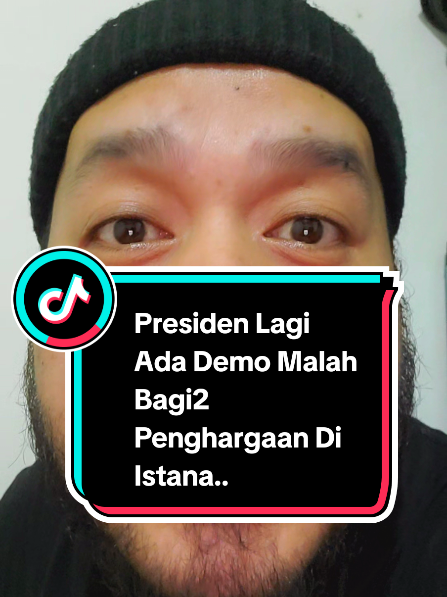 Presiden Lagi Ada Demo Malah bagi2 Penghargaan Di Istana ... #presiden #prabowo #demodpr #istananegara 