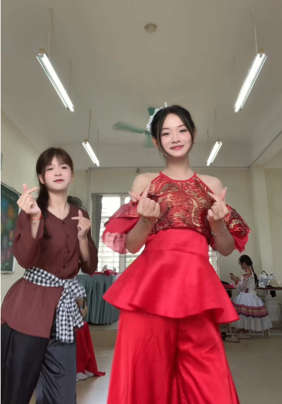 tấm và cám @Hoang Yen Nhi 