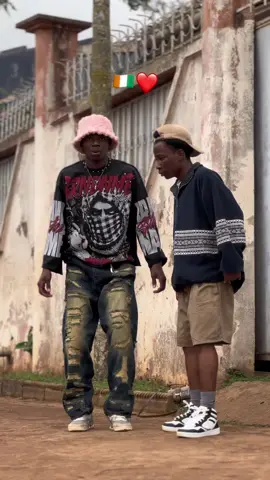 #foryou #vues #fyp #tiktokcotedivoire🇨🇮 #videos @ordinateurcodé0 @Ordinateur El Professor 🕺🏾   @arafat dj @Xender 237 🇨🇲 @Shazam levrai 🇨🇲👑🐔 @Deboy le monstre 💫 @MAGUY MERINE🤍🇨🇲 @El fallydu237  