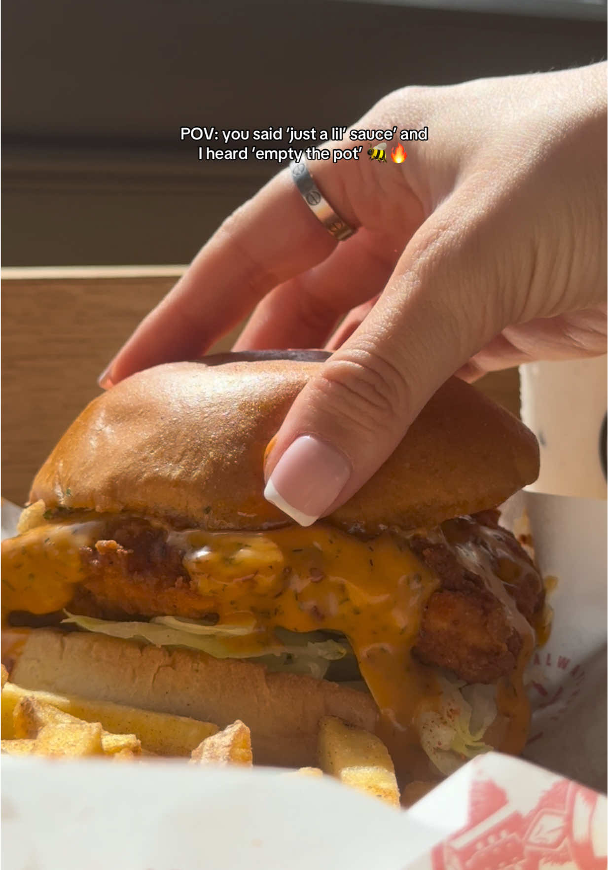 Can’t stop, won’t stop 😮‍💨😮‍💨😮‍💨 #slimchickensuk #slimchickens #hothoney #fyp #friedchicken 