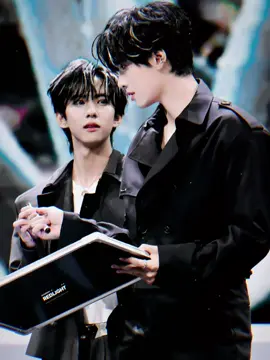 Đến cái bàn tay còn thấy chem, ngoại lệ khác ngoài lề thấy rõ 😌😌😌 #trienhien #luuhienthua #zhanxuan #liuxuancheng #revengedlove 