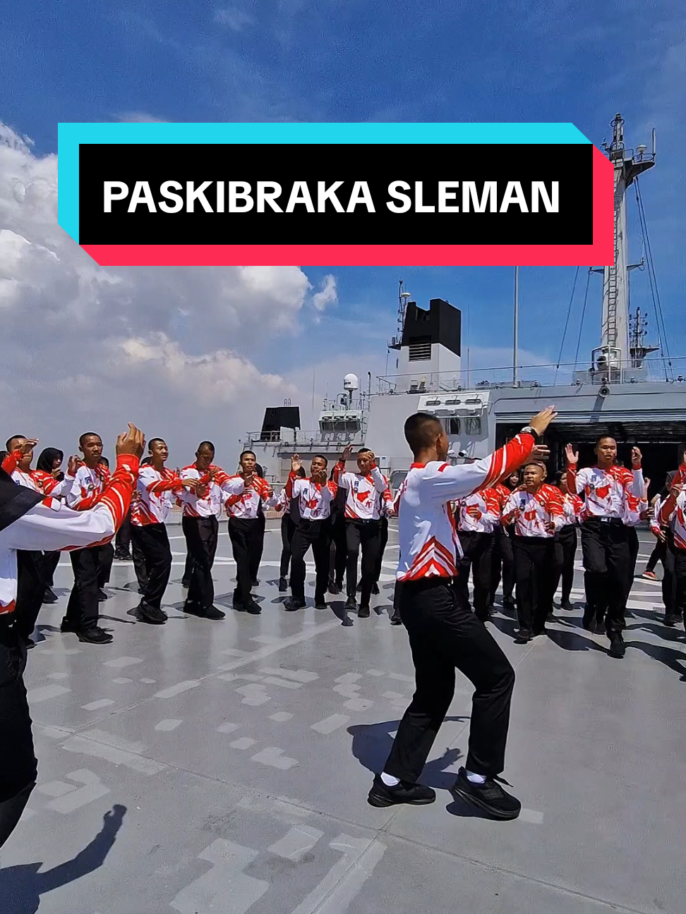 Yel Yel Paskibraka Sleman di KRI Surabaya  #paskibra #paskibraka #sleman #kesbangpolsleman #flyxo  @bakesbangpolsleman  @sunardi.bn 