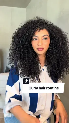Curly hair routine #fy #fyp #curls #curlyhair #curlyhairroutine #curlyhairstyles #foryoupage❤️❤️ 