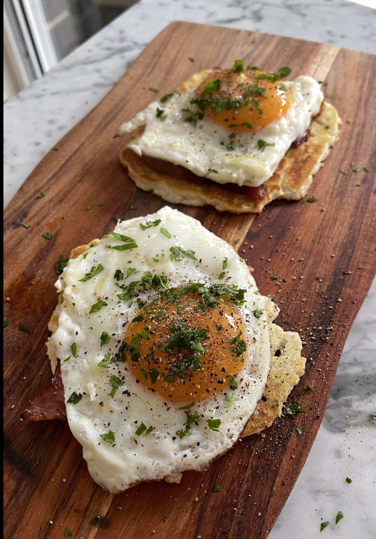 Grilled Halloumi Breakfast Taco 🧀 made in the sandwich press. Who knew you could cook halloumi and cheese in one of these!? #breakfasttacos #halloumi #breakfast #breakfastideas #viraltiktok 