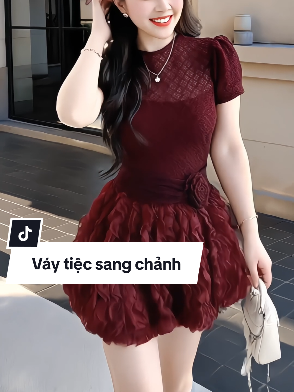 Đầm váy nữ ren 2 lớp thiết kế cổ tròn tay ngắn đính bông phối tùng xòe voan xoắn [Có Lót] sang chảnh dành cho các nàng diện đi chơi, đi tiệc #damxinh #vaydutiec #vaytieuthu #xuhuong #ThoiTrendNu 
