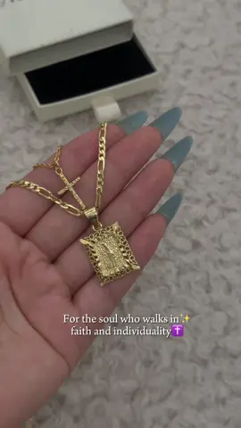 15% off now💝His cross, his initials – a divine connection ✨🔤✝️#kissyanjewelry #tiktokshoplabordaysale #initialnecklace #giftideas #crossnecklace 