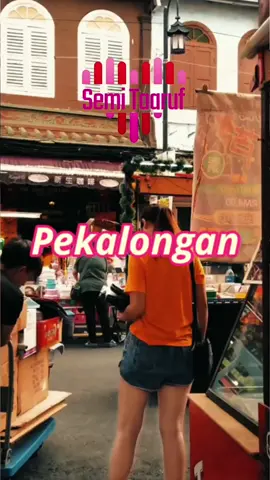Bismillah . ~ Nama Panggilan: Saat Taaruf Nanti  ~ Kota Asal: Pekalongan, Jawa Tengah ~ Jenis kelamin: Wanita  ~ Usia: 29 tahun ~ Suku: Jawa  ~ Status: Belum Pernah Menikah ~ Pekerjaan: Karyawan Swasta  ~ Pendidikan: D3 ~ Hobi: Traveling dan kuliner  ~ Sholat 5 Waktu: Iya ~ Ciri Fisik Saya: Agak gemuk , kulit sawo matang & berhijab ~ Kriteria calon: Bertanggung jawab, pekerja keras, mapan dalam finansial, penyabar, menerima apa adanya tanpa pandang fisik ~ Target Nikah: Maksimal 1 tahun  ~ Email: ekimosis2205@yahoo.com  . ~ Tambahan:  #taaruf #taarufindonesia #jodoh #carijodoh #pekalongan 