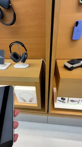 Creative magnetic suction three-in-one charging car model。创意磁吸三合一充电车模#iphone16promax #iwatch #magsafe #cybertruck #充电器 