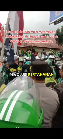 Suasa Aksi Demo Ojol Di Depan Kantor Polres Sukabumi Kota #demo #ojol #sukabumi #indonesia🇮🇩 #viralkan #tiktok #fyppppppppppppppppppppppp 