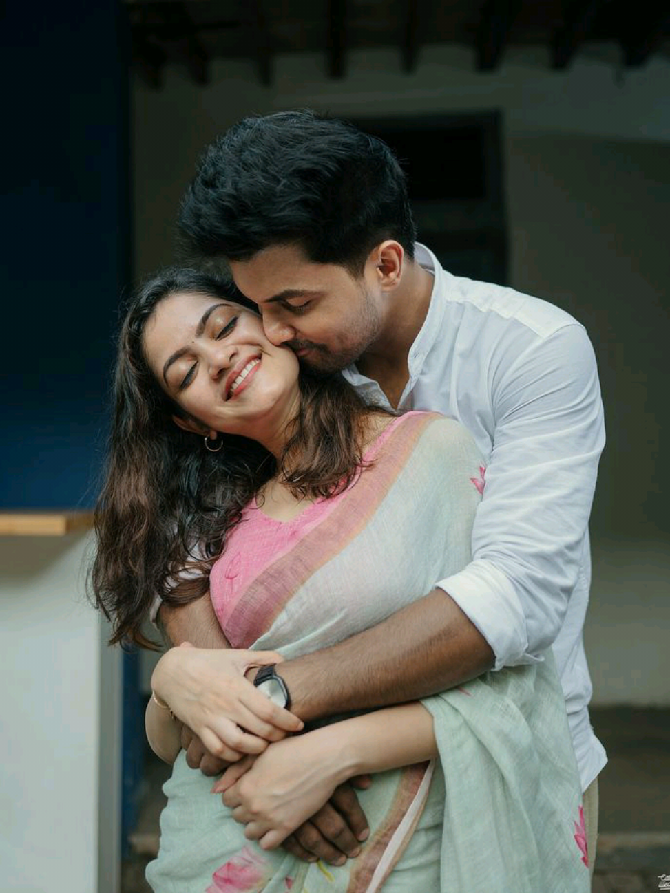 Nee konjum bothu Kuthugindra meesai pidikum.. . . . . #iloveyouloveyou #sirpy #mano #kalaarasiga #ullathaiallitha 