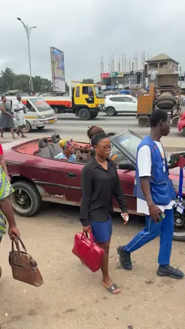 Things we see in Accra😂😂😂