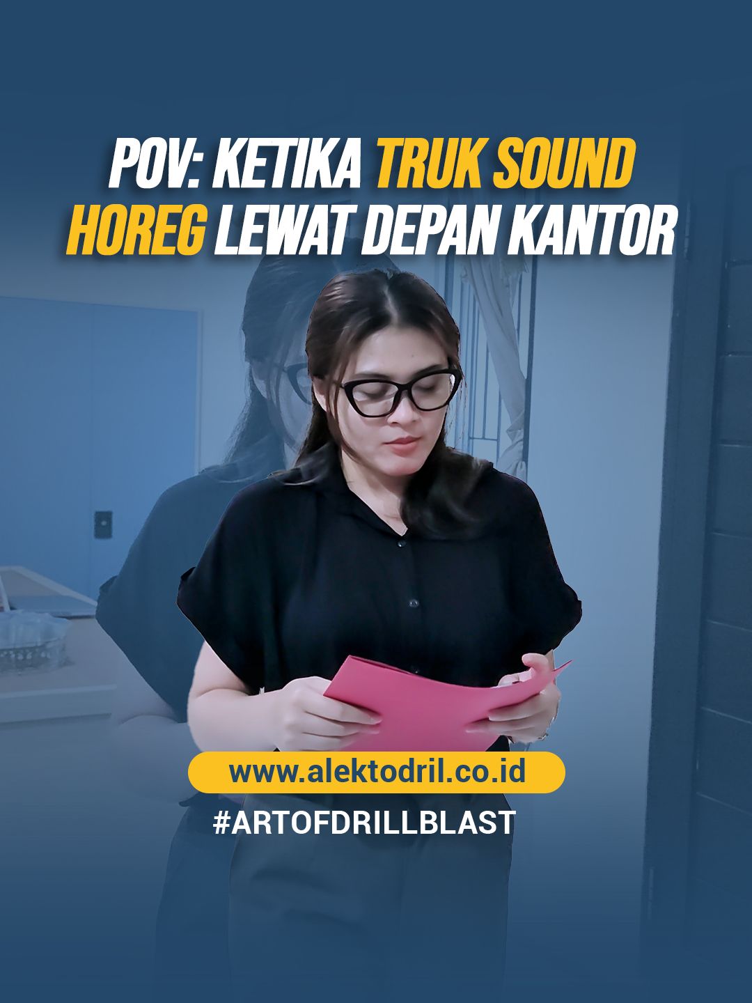 pov: ketika truk sound horeg lewat depan kantor  #officelife #officehumor #horeg #budakcorporat #fypシ #fyp #xyzbca #fypシ゚viral #lifeatwork #ngantor #intern #wfo #viral #foryoupage #hiburansemata