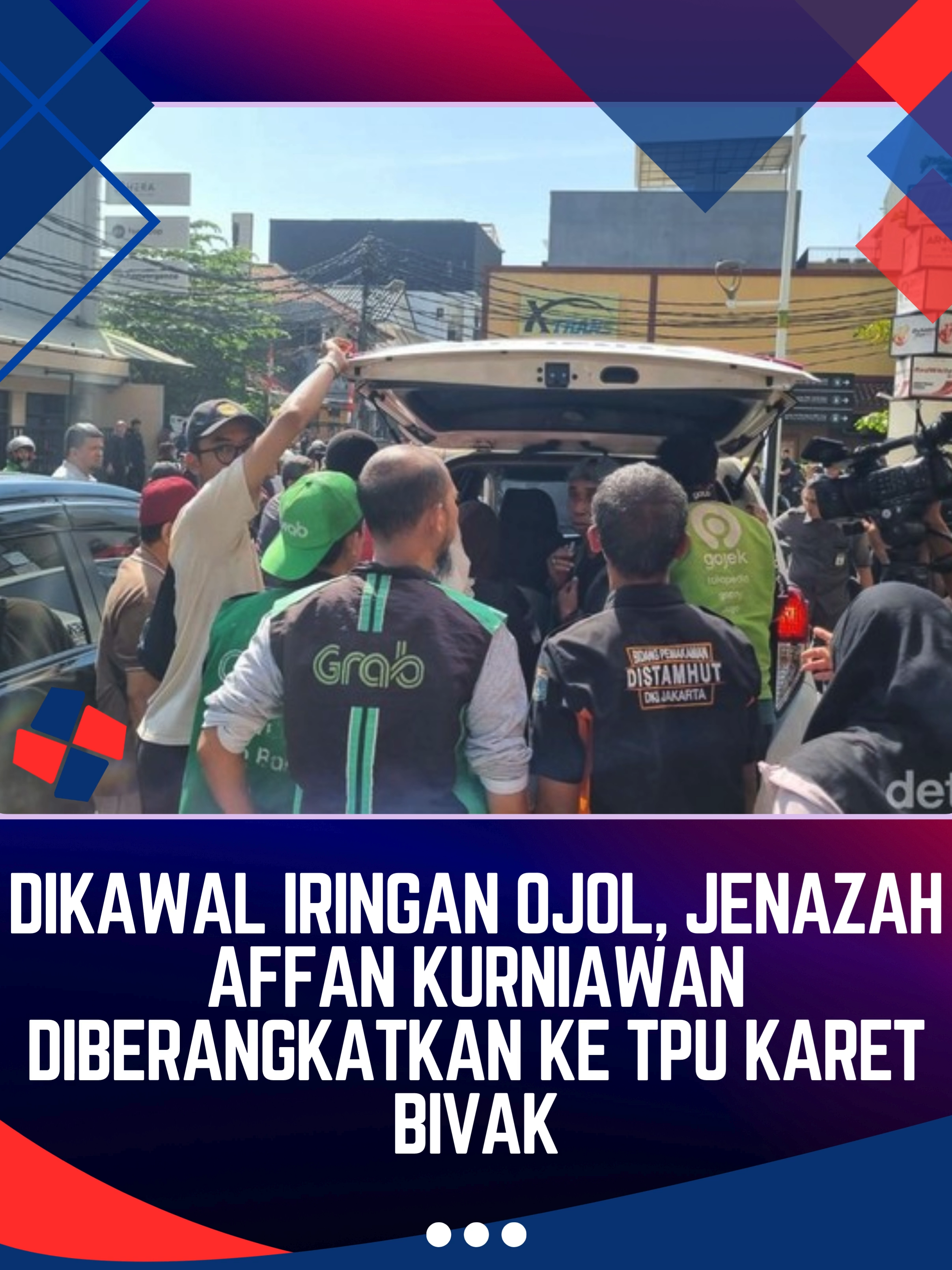 Jenazah Affan Kurniawan, pengemudi ojek online (ojol) yang tewas dilindas rantis Brimob, akan dikuburkan hari ini. Jasadnya dibawa dan dikuburkan di TPU Karet Bivak setelah disalati di rumah duka. Pantauan detikcom, Jumat (29/8/2025), mobil jenazah yang membawa Affan Kurniawan berangkat dari rumah duka di Jalan Blora, Menteng, Jakarta Pusat, pukul 09.30 WIB. Mobil jenazah itu kemudian dikawal iring-iringan sesama pengemudi ojek online.