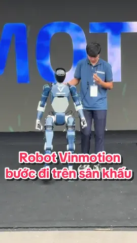 Robot hình người của Tập đoàn Vingroup #trungtamtrienlamquocgiadonganhhnoi #a80 #tiktokvietnam🇻🇳 #vinmotion 
