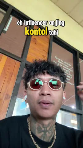 ARTIS2 bangsat INFLUENCER KONTOL! jangan sampe gue mention lo ya satu2 kalo lo semua diem aja sama jahatnya lo sama mereka, tolong bantu mention guys siapa yang diem aja ! , jangan cuma berduka doang main aman! MARAH DONG NGENTOT MARAH !!!!  Maaf marah2 dan makian semua karna emang udah enek 1.3.1.2 ERA BAJAK LAUT TELAH DI MULAI