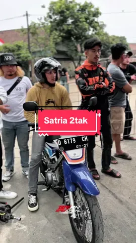 Dragbike Satria 2 tak #satria #satria2tak #balapmotorindonesia #viraltiktok 
