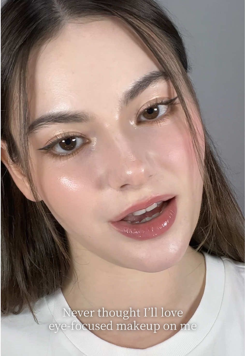 What’s your accent to go in makeup? #makeup #blushblindness #makeupstyle #softglammakeup #dailymakeup 