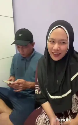 gara-gara papa & mama tepuk tangan 😂