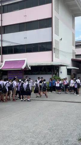 มันไม่ใช่แค่เท่แต่มันคือเท่ระเบิดด😭#โอมภวัต #gmmschooltour2025xnwk 