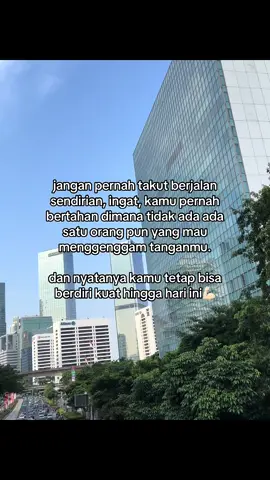 sang Elang selalu sendiri, tidak bergerombol seperti Bebek.