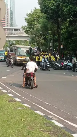 UI telah tiba di Polda Jakarta #ojol  29 Agustus 2025 pukul 15:30 WIB