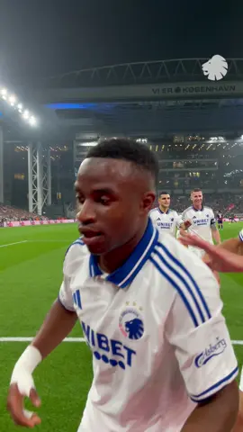 THAT’S HOW YOU CELEBRATE YOUR FIRST GOAL IN PARKEN #fcklive #ucl 